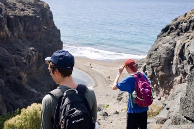 Hiking down to the coast of Gran Canaria